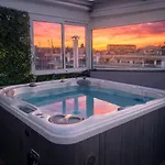 Apartment Luxury - Rooftop & Jacuzzi