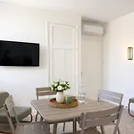 Sublime Appartement Au Port De Nice