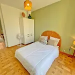 CARRAS appartement plein de charme climatisé à 3 min de la plage,1min tram