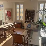 Bright Apartment & Balcony - Old Nice & Sea