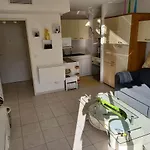 L\'Escale A La French Riviera