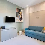 10 Felix Faure, Apartment *