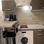 Bright And Quiet Studio In Nice