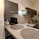 Bright And Quiet Studio In Nice