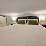 Mediterranean Dream - Carre D\'Or