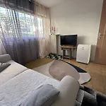 Apartment Great 50m Tramway Station