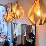 Wehost Clemenceau Sunny Palace 4 Pers 1 Bedroom Apartment