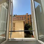 Apartment Wehost Clemenceau Sunny Palace 4 Pers 1 Bedroom