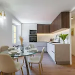 Bright 3 Rooms Apartment Close To Place Massena