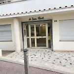 STUDIO AVEC VUE SUR MER à 5 minutes de la plage