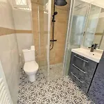 CARRAS appartement plein de charme climatisé à 3 min de la plage,1min tram