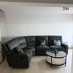 Appartement 3 Chambres Avec Piscine Et Parking Prive