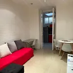 One-Bedroom Apartment near Promenade des Anglais