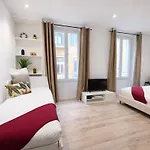 Ref 123 - Studio Bonaparte