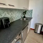 Charming Seaside Studio Ideal Central Location