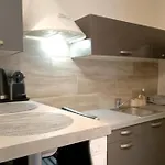 Bright And Quiet Studio In Nice