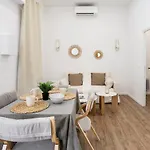 Wehost D3 - La Cour Du Sauna 2 Beds, 4 People Apartment
