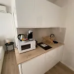 Ref 123 - Studio Bonaparte