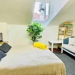 Central Studio By The Sea
