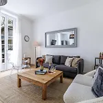 Wide & 3 Bdr - Ac & Balcony Apartment Nice