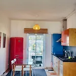 Vue Mer Panoramique, Plage Et Promenade A Pied