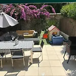 Elegant Apartment In Nice With A Private Garden