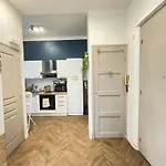 Centre Ville, Plage A 5 Min, Grand Studio Cosy