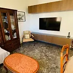 Nice City Center 2 Bedrooms Balcony Air Conditioning