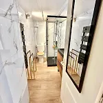 Small Duplex - Downtown - Close To Beaches Apartment *