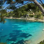 Promenade Des Anglais-2 Mins Walk To Beach- Charming Duplex -air Conditioning Wi-fi Apartment *