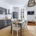 Apartment Wide & 3 Bdr - Ac & Balcony Nice