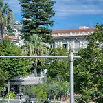 Stylish 1-bedroom Minutes From Beach&promenade Apartment