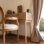 Le Bougainvillier Apartment *