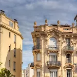 Stylish 1-bedroom Minutes From Beach&promenade Apartment *