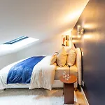 Ecrin Au Calme, Terrasse & Parking, Nice