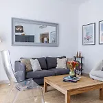 Wide & 3 Bdr - Ac & Balcony Apartment Nice
