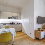Apartment Cozy In Harbor - Garibaldi Square