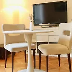 Quietude - Studio Calme Avec Vue Jardin En Hyper Centre De Nice