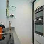 Luxury - Rooftop & Jacuzzi Apartment