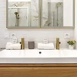 Wehost D2 - Smart & Chic Loft, 3 Mins To Beaches