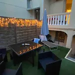 Apartment Promenade Des Anglais-2 Mins Walk To Beach- Charming Duplex -air Conditioning Wi-fi Nice