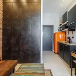 Charming 1 Bdr Downtown