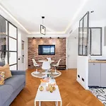 Super Flat In Carre D'or - 1 Minute From The Sea Apartment *
