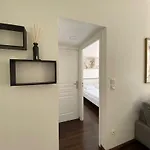 Wehost Clemenceau Sunny Palace 4 Pers 1 Bedroom Apartment