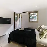Promenade Des Anglais-2 Mins Walk To Beach- Charming Duplex -air Conditioning Wi-fi *