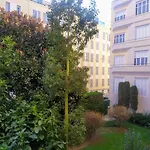 Wehost Barety - Blooming Balcony Retreat - 3-4prs Apartment
