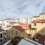 Wide & 3 Bdr - Ac & Balcony Apartment Nice