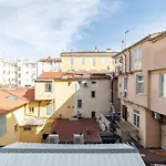 Wide & 3 Bdr - Ac & Balcony Apartment *
