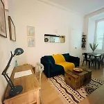Bright Modern Studio, Port, Walk To Tram And Beach! Apartment *