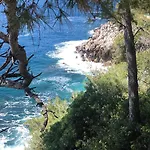 Promenade Des Anglais-2 Mins Walk To Beach- Charming Duplex -air Conditioning Wi-fi Apartment